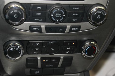 Used 2012 Ford Fusion SE image 8