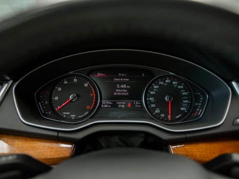 Used 2022 Audi Q5 2.0T Premium image 22