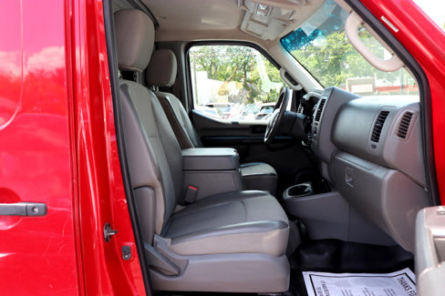 Used 2015 Nissan NV 2500 SV image 13