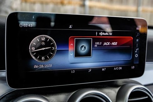 Used 2020 Mercedes-Benz C 300 Sedan image 26