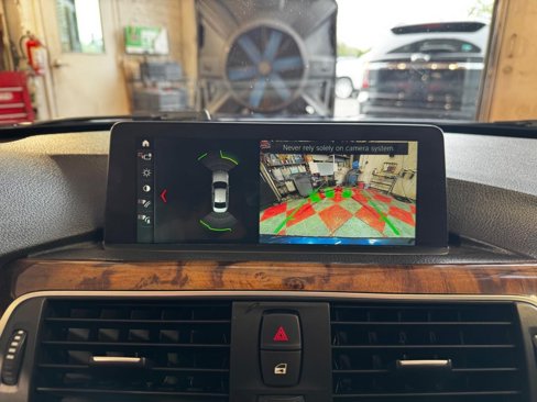 Used 2018 BMW 320i Sedan image 24