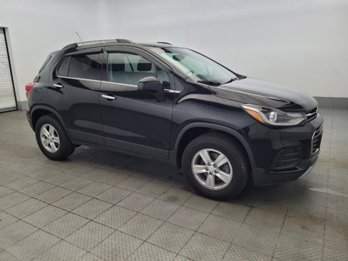 Used 2019 Chevrolet Trax LT w/ LT Convenience Package image 11