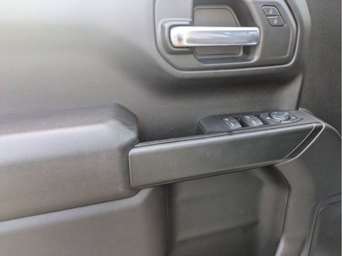 Used 2023 Chevrolet Silverado 1500 Custom image 13