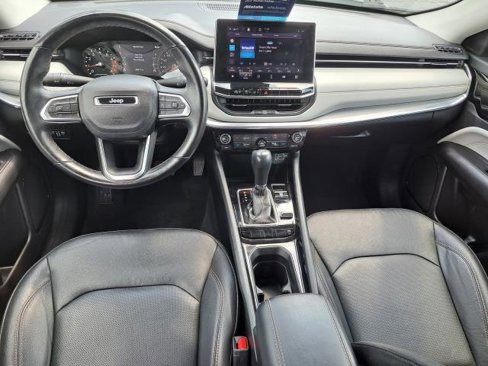 Used 2022 Jeep Compass Limited image 22