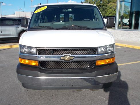 Certified 2022 Chevrolet Express 2500 w/ Driver Convenience Package image 2