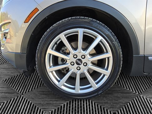 Used 2019 Lincoln MKC Reserve image 14