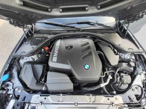 New 2025 BMW 330i Sedan w/ Convenience Package image 9