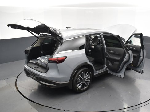 New 2026 INFINITI QX60 Luxe w/ Family Package image 37