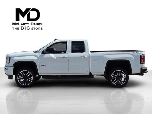 Used 2018 GMC Sierra 1500 SLT w/ All Terrain Package image 3