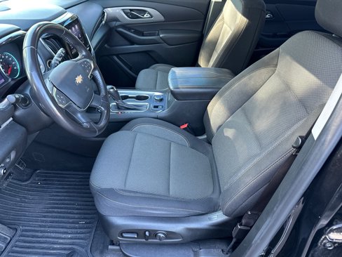 Used 2020 Chevrolet Traverse LT image 9
