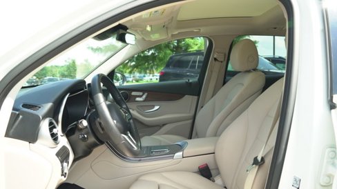 Certified 2022 Mercedes-Benz GLC 300 4MATIC w/ Premium Package Lite image 56