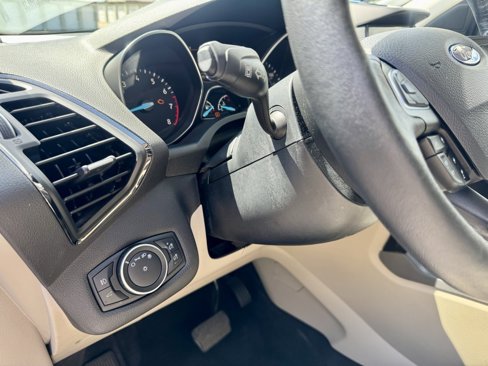 Used 2018 Ford Escape Titanium w/ Ford Safe & Smart Package image 25