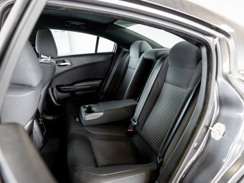 Used 2019 Dodge Charger SXT w/ Blacktop Package image 10