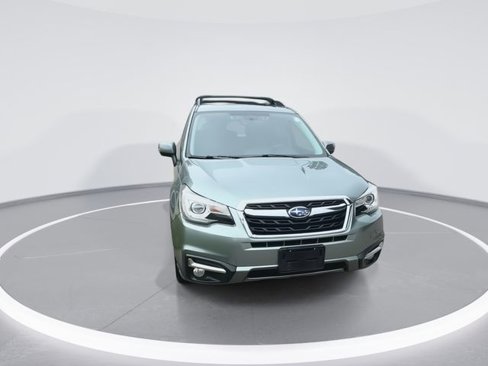 Used 2017 Subaru Forester 2.5i Touring image 3