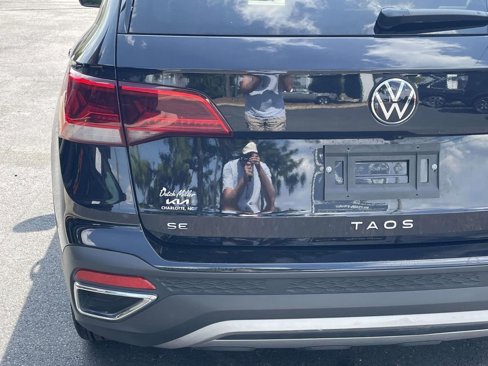Used 2024 Volkswagen Taos SE image 12