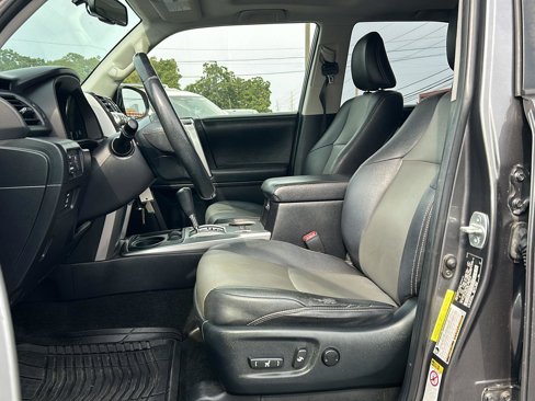 Used 2014 Toyota 4Runner SR5 Premium image 12