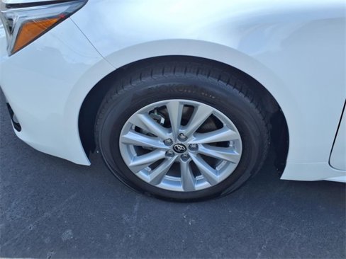 Used 2024 Toyota Corolla SE image 4