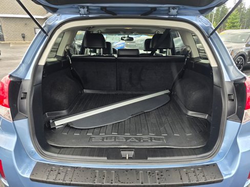 Used 2011 Subaru Outback 2.5i Limited w/ PWR Moonroof Pkg image 17