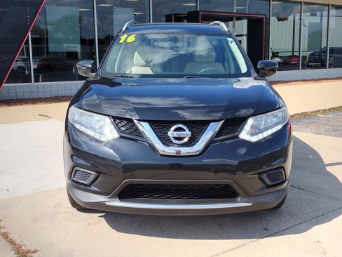 Used 2016 Nissan Rogue S w/ Appearance Package image 10