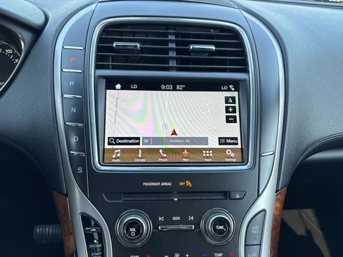 Used 2018 Lincoln MKX Reserve w/ Lincoln MKX Climate Package image 24