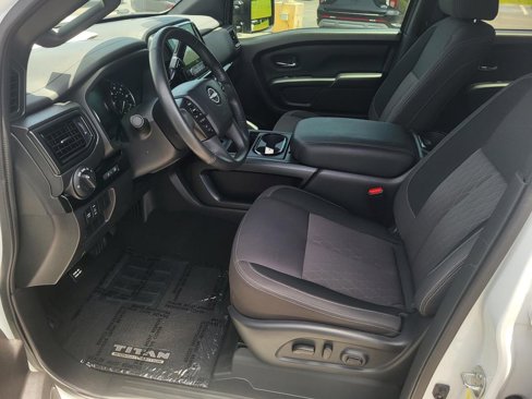 Used 2023 Nissan Titan SV w/ SV Convenience Package image 27