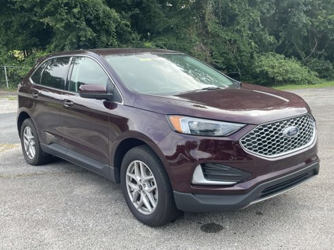 Used 2024 Ford Edge SEL image 10