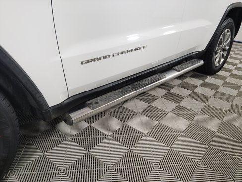 Used 2016 Jeep Grand Cherokee Limited image 18