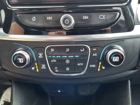 Used 2019 Chevrolet Traverse LT image 11