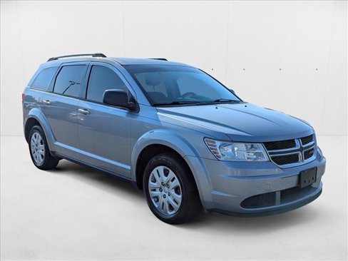 Used 2016 Dodge Journey SE w/ Flexible Seating Group image 3