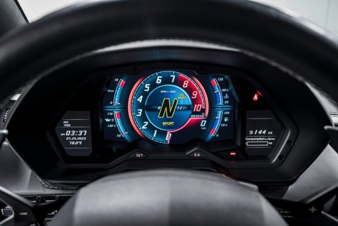 Used 2017 Lamborghini Aventador S image 18