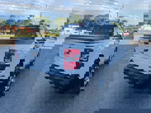 New 2025 Ford Maverick XL image 4