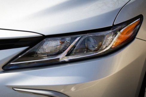 Used 2022 Toyota Camry LE image 12