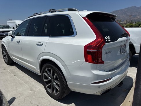 Used 2017 Volvo XC90 T6 Momentum w/ Vision Package image 5