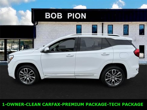 Used 2023 GMC Terrain Denali w/ Denali Premium Package image 7