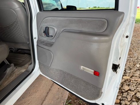 Used 1999 Chevrolet Suburban 2WD w/ Preferred Equipment Group 3 image 24