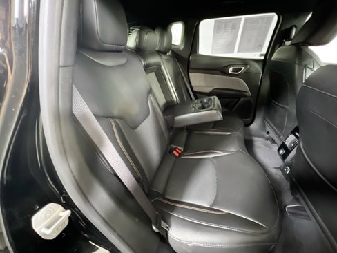 Used 2023 Jeep Compass Latitude image 25