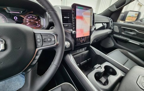 Used 2025 RAM 1500 Laramie w/ Night Edition image 26
