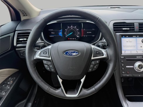 Used 2017 Ford Fusion Titanium image 27