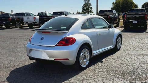 Used 2016 Volkswagen Beetle 1.8T SE image 8