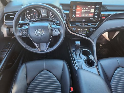Used 2022 Toyota Camry SE image 8