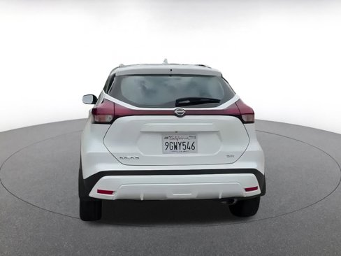 Used 2023 Nissan Kicks SR image 12