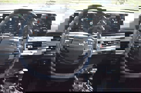 New 2025 Kia K4 EX image 16