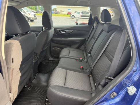 Used 2018 Nissan Rogue S image 10