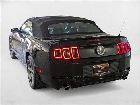 Used 2013 Ford Mustang GT Premium image 8