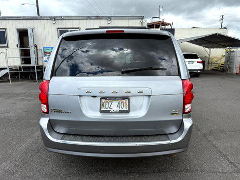 Used 2019 Dodge Grand Caravan SXT image 4