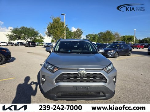 Used 2019 Toyota RAV4 XLE image 3