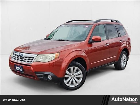 Used 2011 Subaru Forester 2.5X Limited image 1