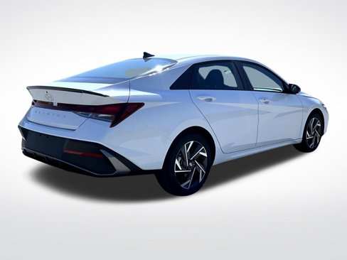 New 2025 Hyundai Elantra Sport image 6