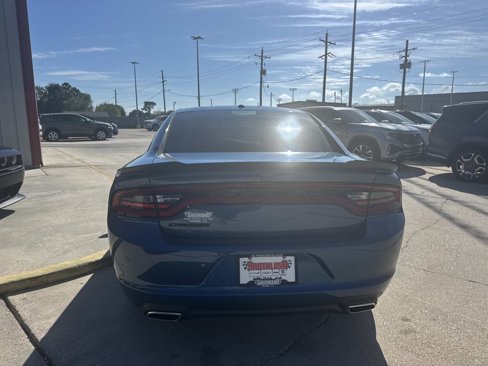 Certified 2022 Dodge Charger SXT w/ Blacktop Package image 6