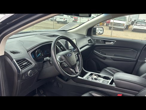 Used 2022 Ford Edge Titanium image 9